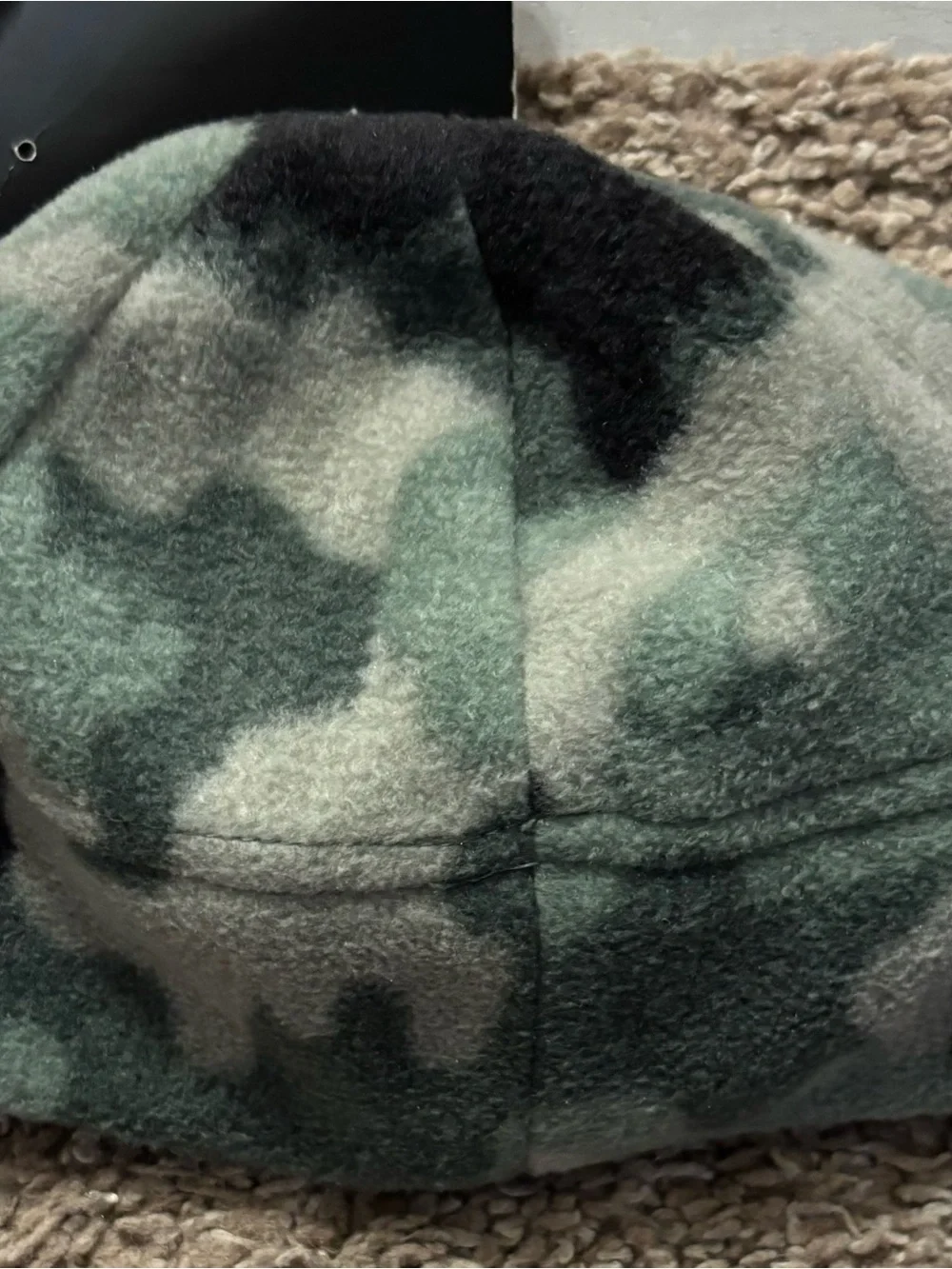 Hurley NWT Unisex Youth Green Camo Fleece Beanie